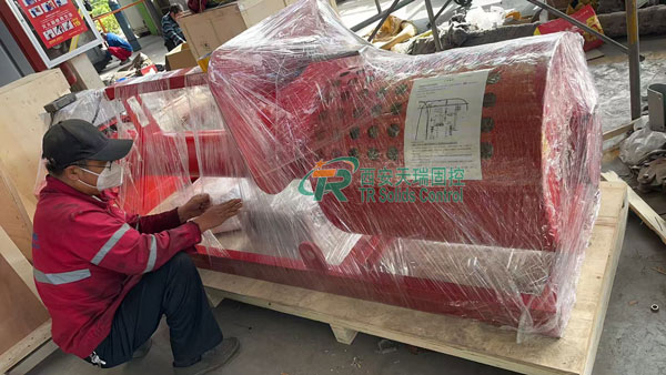 西安天瑞为客户定制卧式点火装置打包发货